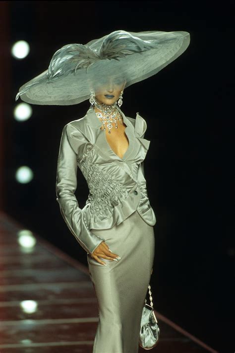 christian dior haute couture 2000.